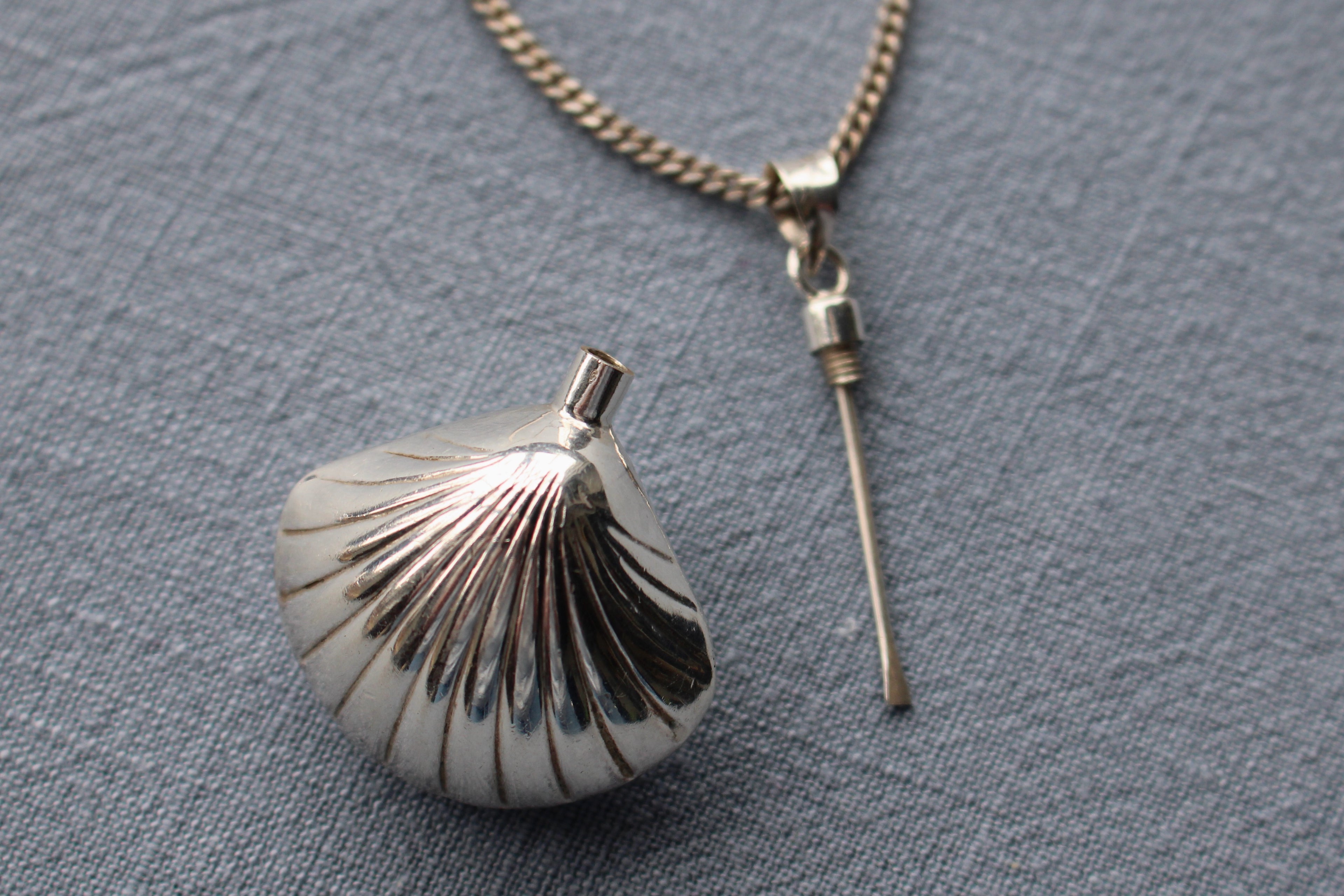 Vintage Sterling Silver Shell Scent Pendant