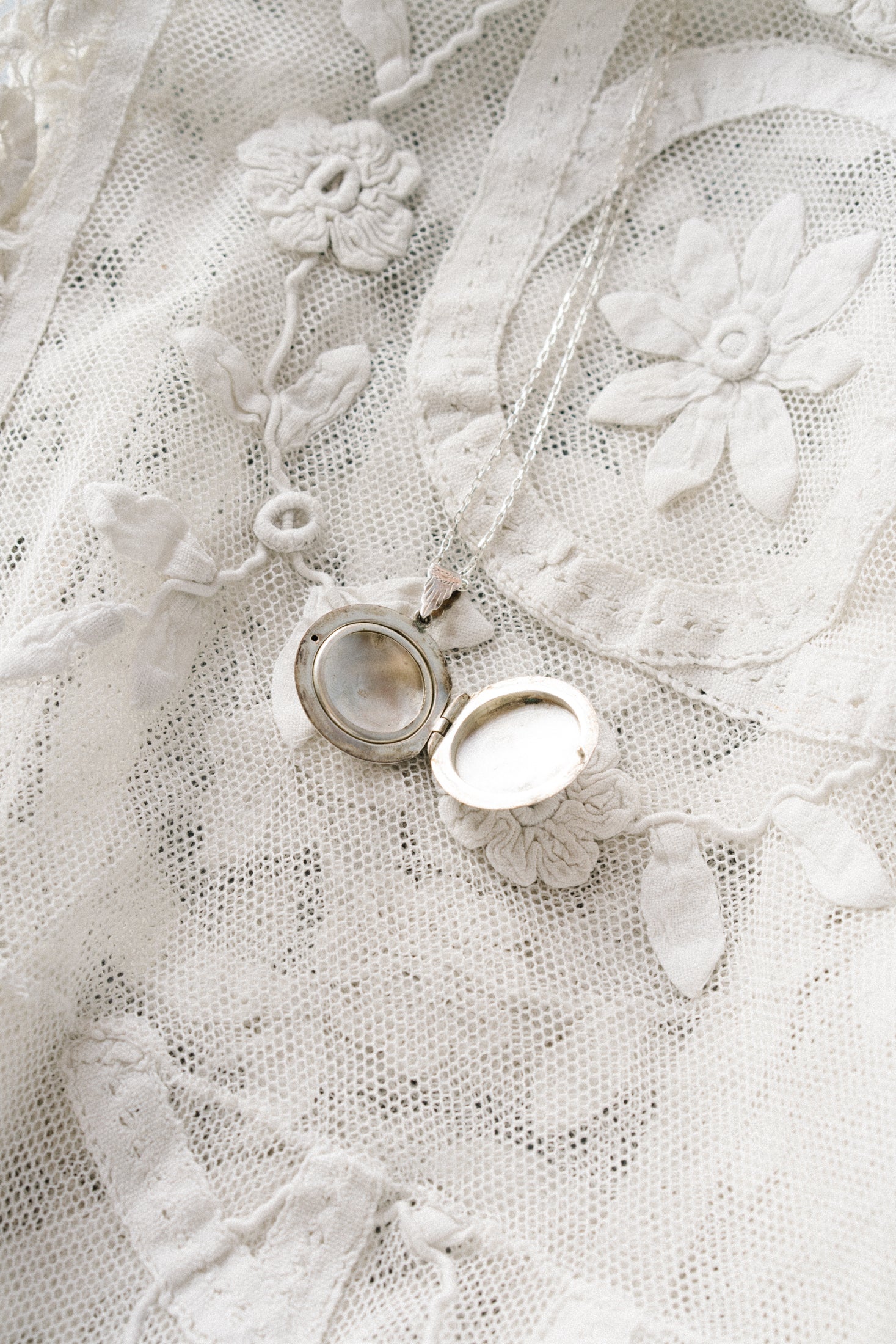 Vintage Sterling Silver Engraved Locket